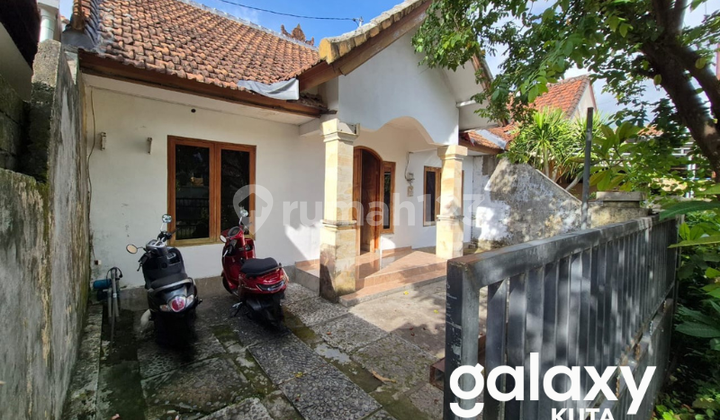 Dijual Rumah Minimalis Sederhana di Taman Jimbaran Badung - Bali