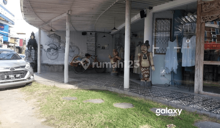Disewakan Gedung 3 Lantai Petitenget Kerobokan Badung, Bali 14