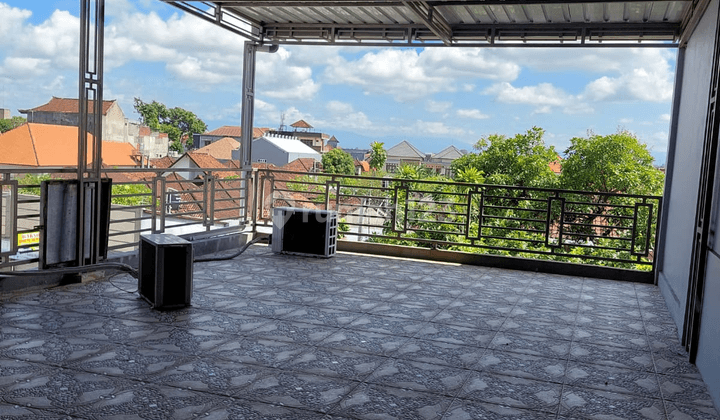 Disewakan Ruko 2 Lantai + Rooftop Sesetan Denpasar, Bali 4