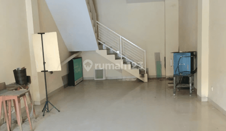 Disewakan Ruko 3 Lantai Gatot Subroto Tengah Denpasar, Bali 2