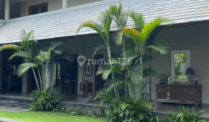 Jual Dan Leasehold Villa Nyaman Pengembak Sanur, Bali 1