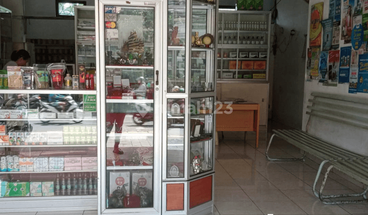 For Sale For Rent Strategic 3 Floor Shophouse Raya Sesetan Denpasar, Bali 2