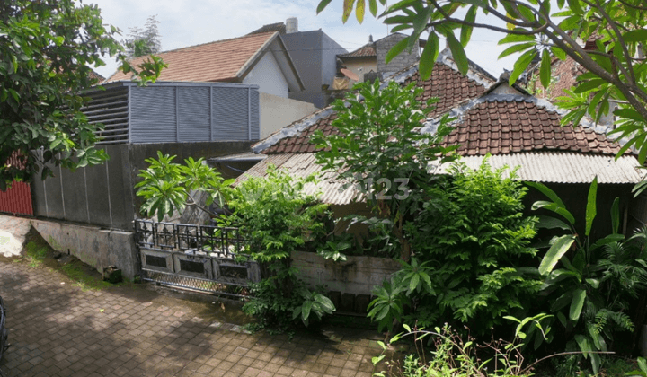 Dijual Rumah Halaman Luas Tangkuban Perahu Denpasar, Bali 1