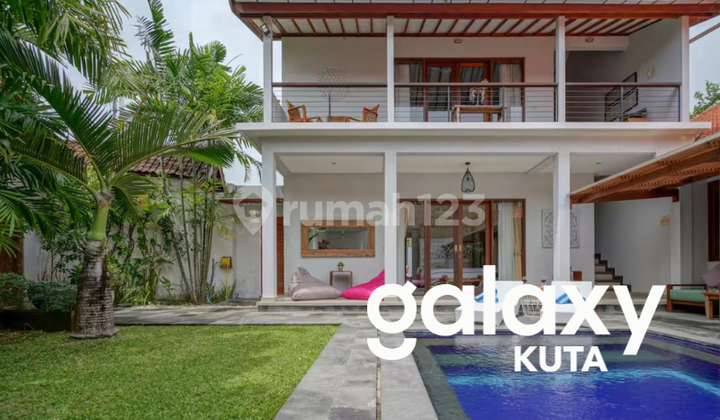 Leasehold Villa with Swimming Pool and Garden in Umalas Kerobokan Badung - Bali
