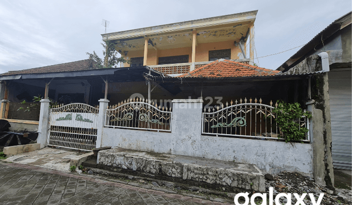 Dijual Tanah Bonus Bangunan Rumah Lama 2 Lantai Mertanadi Kuta, Bali 1