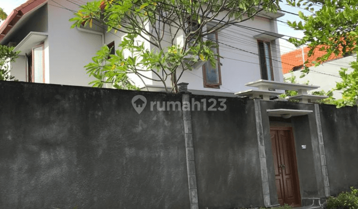 Dijual Rumah Posisi Hook Moh Yamin Renon Denpasar, Bali 1