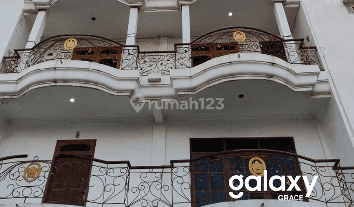 DIJUAL RUMAH CANTIK 3 LANTAI DI CARGO SARI UBUNG DENPASAR - BALI 2