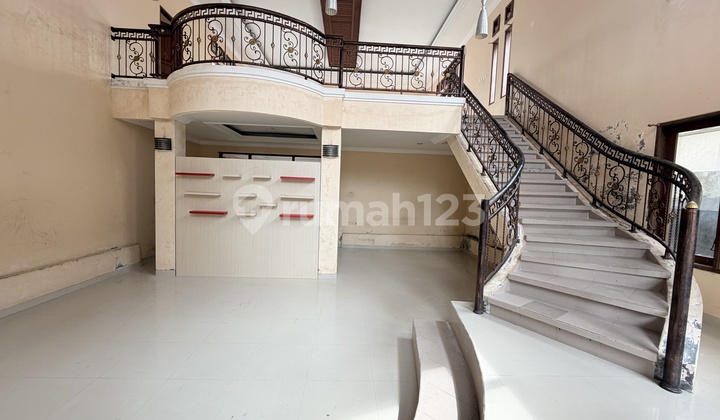 Dijual Rumah Asri dengan Halaman yang Luas di Muding Kerobokan Kuta Utara Badung - Bali 2