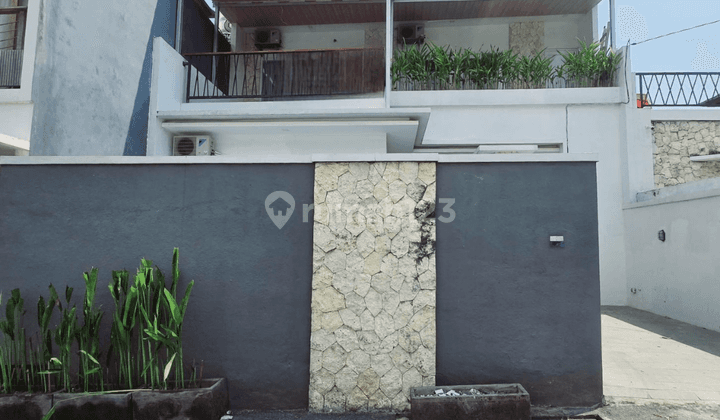 Dijual Villa Tropis Modern Furnished Canggu Badung, Bali 1