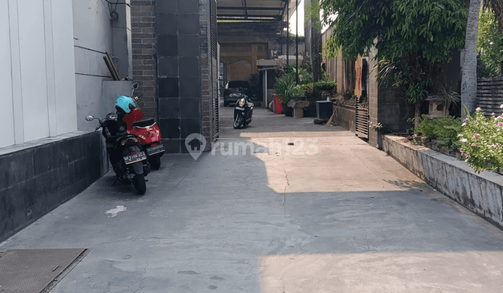 Disewakan Ruko Lokasi Premium Raya Kuta Badung, Bali 2