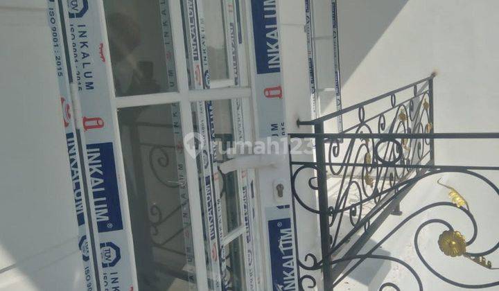 Rumah Siap Huni LT 104 di Jagakarsa Desain Klasik Siap Huni 2