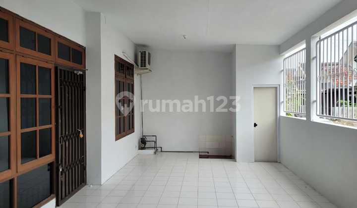 For Sale at Bargain Price, House in Majapahit Estate Residential Complex, East Semarang