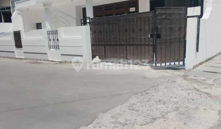 Di Jual / Di Sewakan Rumah Nyaman di Lokasi Premium Tomang Rawa Kepa,, Jakarta Barat 1