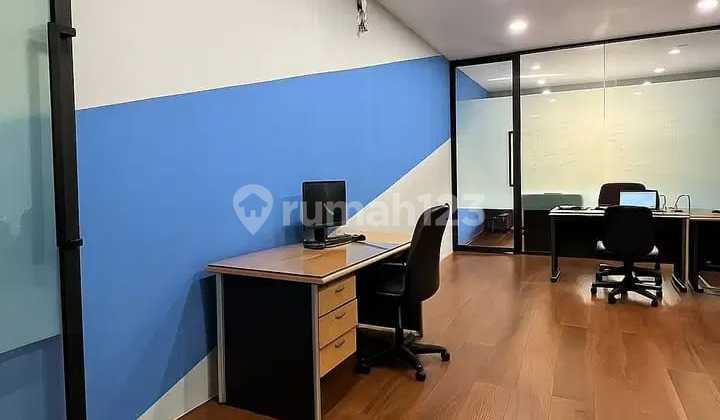 Bangunan Ruko Gandeng 3 Lantai di Kelapa Gading Jakarta Utara Dekat Pusat Kuliner Bangunan Ruko Gandeng 3 Lantai di Kelapa Gading Jakarta Utara Dekat Pusat Kuliner