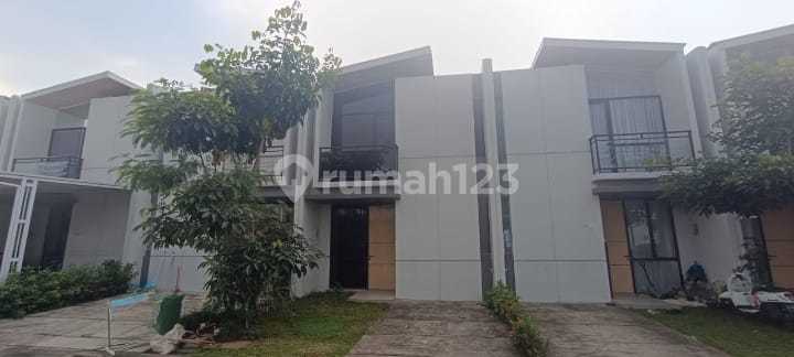 Rumah Brand New Siap Pakai Lokasi Cendana Essence Lippo Karawaci Tangerang Rumah Brand New Siap Pakai Lokasi Cendana Essence Lippo Karawaci Tangerang