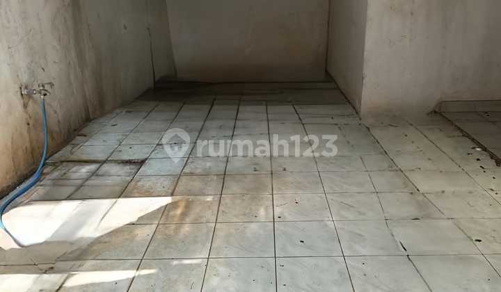 For Sale Strategic 1-Story House in Pinang Griya Permai Complex, Ciledug Tangerang 2