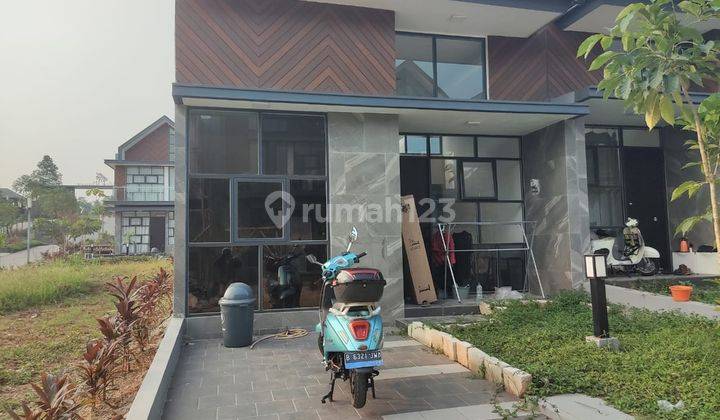 Disewakan Rumah Siap Huni Strategis di Golden Flower Tangerang 1