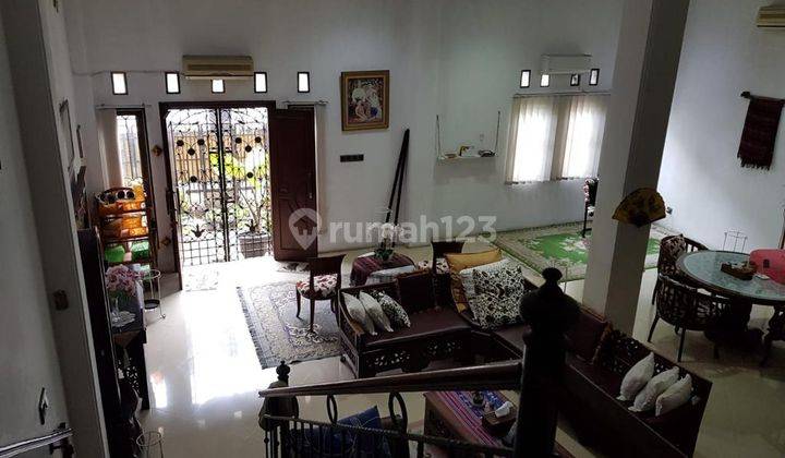 Dijual Rumah Dengan Fasilitas Lengkap di Rawamangun Jakarta Timur 1