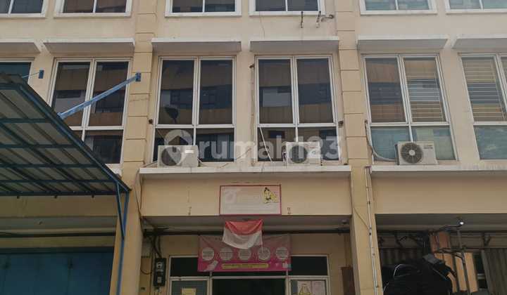Dijual Ruko Mutiara Taman Palem 3 Lantai Siap Pakai di Cengkareng, Jakarta Barat