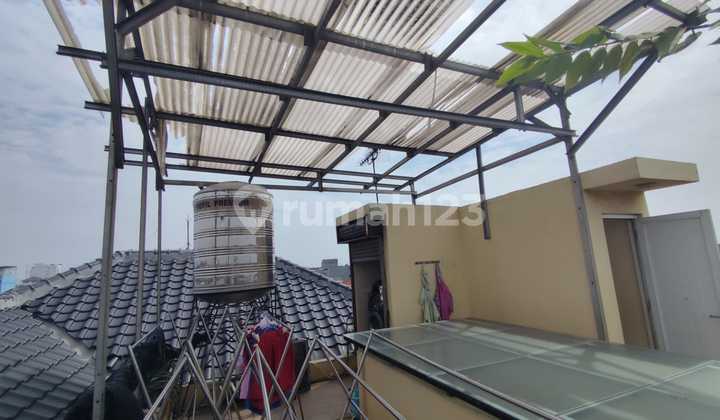 Dijual Cepat Rumah Mewah 2,5 Lantai di Semper, Jakarta Utara 2