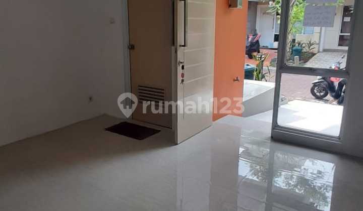 Quick Sale: Ready-to-Live Single-Story House in Gading Serpong, Tangerang 2