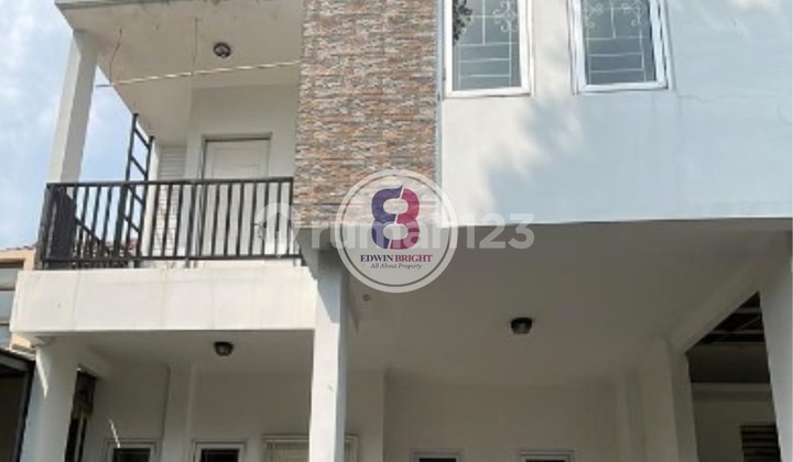 2-Story Mahogany Ready-to-Occupy House in Bintaro Sector 9