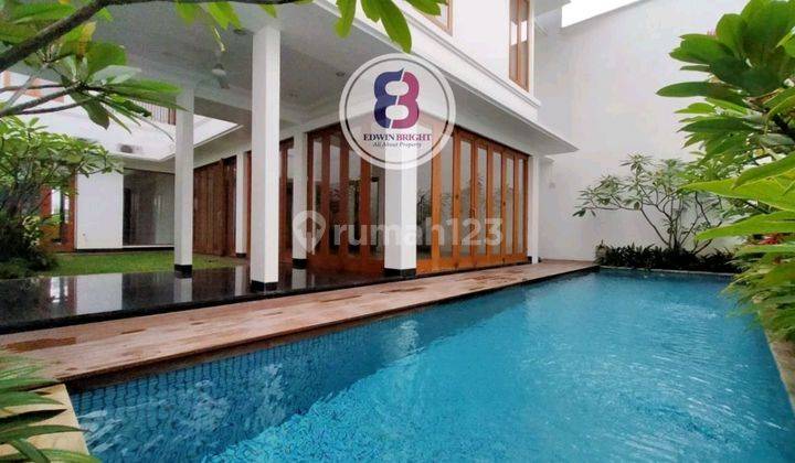 Rumah Tropical Swimmingpool Pondok Indah Jakarta Selatan 1