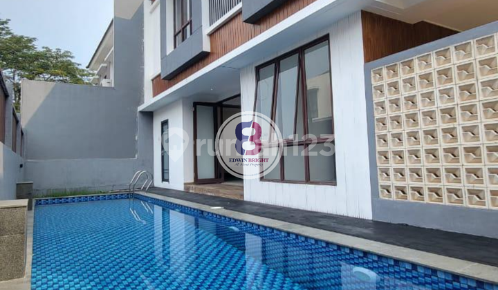 Rumah Hook ada Kolam Renang di Discovery Bintaro Sektro 9 Rumah Hook ada Kolam Renang di Discovery Bintaro Sektro 9