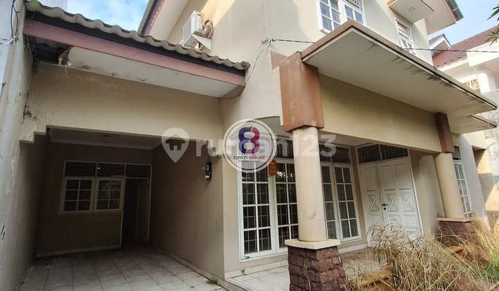 Rumah Lokasi di Pusat Bisnis di Bintaro Jaya Sektor 9