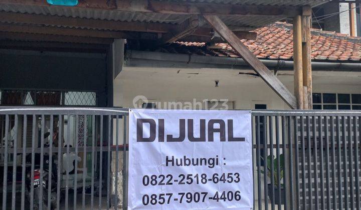 Dijual Rumah Lama Strategis Masih Siap Huni  1