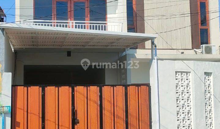 Dijual Rumah Minimalis 2 Lantai Sayap Gatsu 1