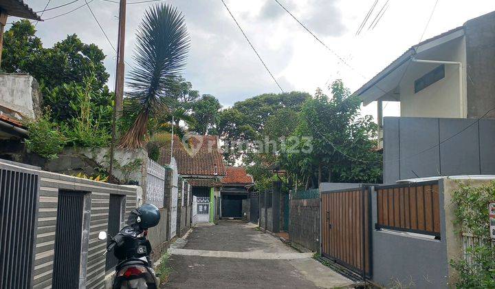 Dijual Rumah Lama Strategis Masih Siap Huni  2