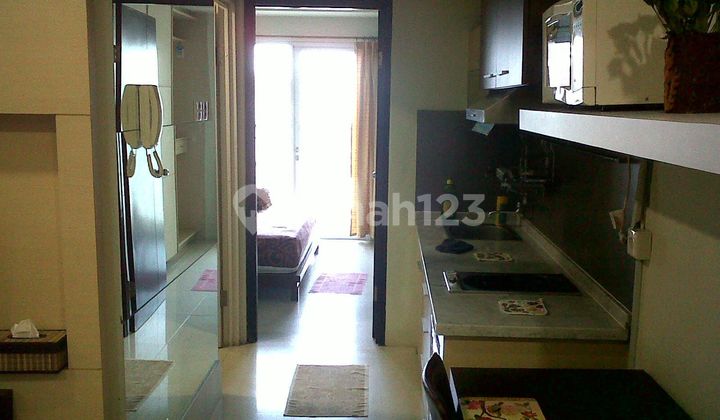 Dijual cepat Apartemen Cosmo Residence Furnished murah