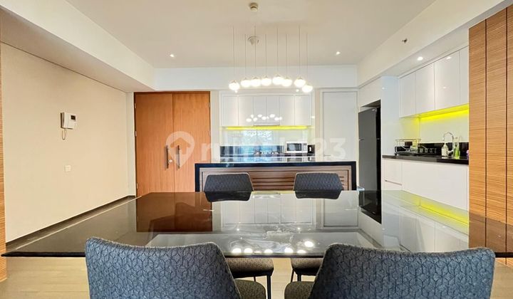 Apartemen Verde 2 Kamar Tidur Bagus Furnished