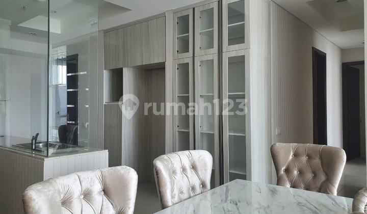 Apartemen 3 Kamar Tidur Furnished Bagus 