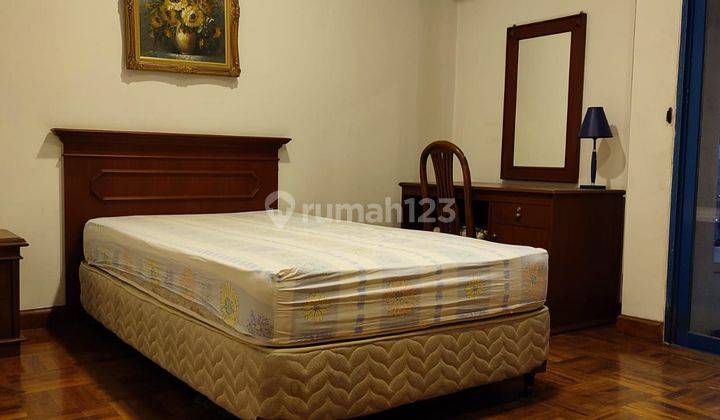 Apartemen Park Royal 3 Kamar Tidur Bagus Furnished 1