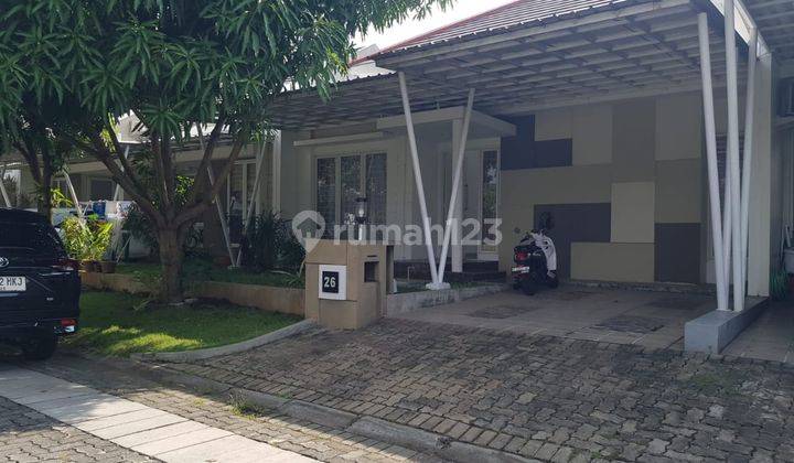 Rumah Bagus di Jalan Graha Padma Taman Raflesia, Semarang 1