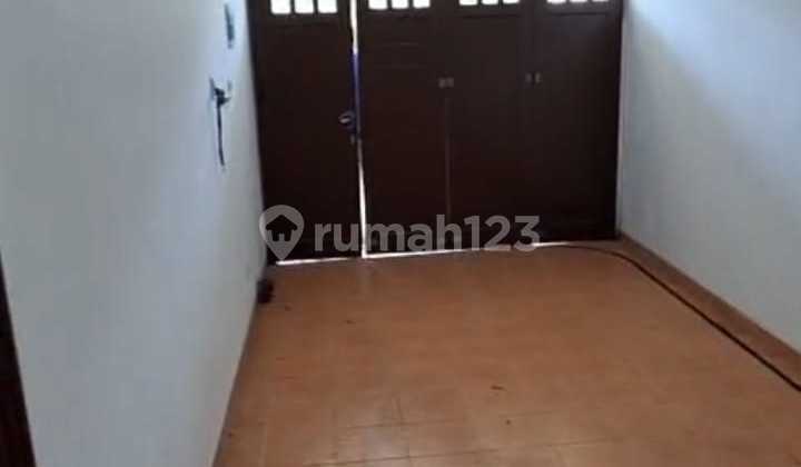 Rumah Bagus Unfurnished SHM Candisari, Semarang 2