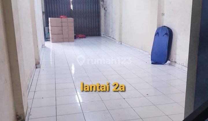 Ruko gandeng tepi.jl.raya 17