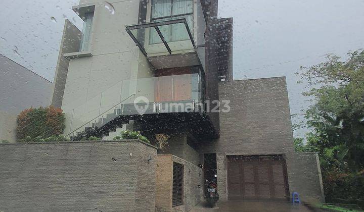 Rumah minimalis modern ancol 3½lantai hoek di Ancol 1