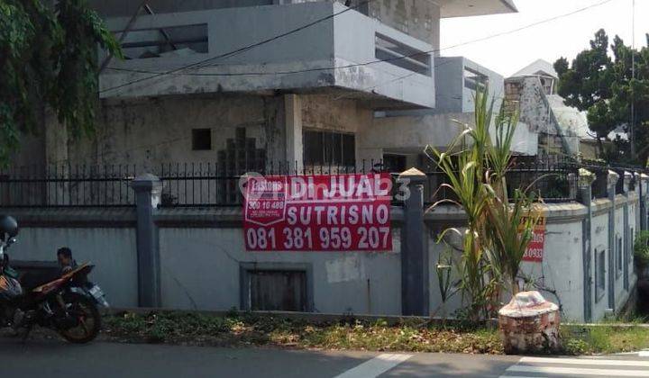 Rumah lama hoek jl.utama muarakarang 1