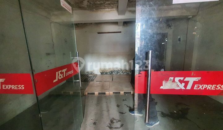 2gandeng Telukgong, Jl. Raya Halaman Luas 2gandeng Telukgong, Jl. Raya Halaman Luas