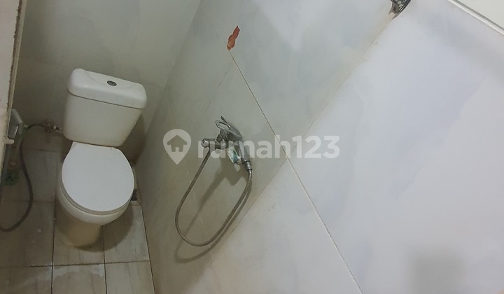 Kost 3Lantai Dekat Komersial Hadap Utara 35Kamar 2