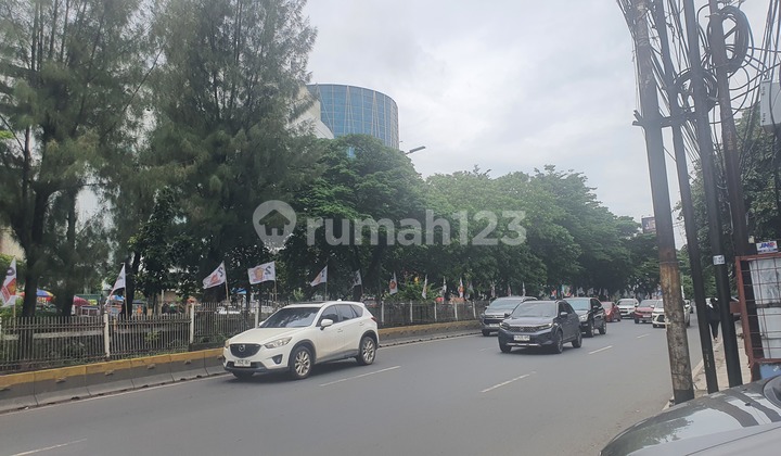 Calculate Land 5 minutes to Highway Toll Mall Bank Hospital Faculty 2