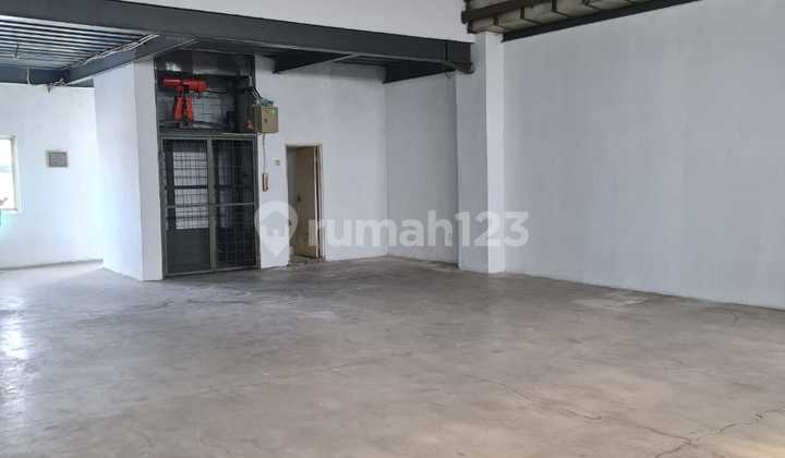 Gudamg 4lantai Ada Lift Kontainer Dekat Toll Di Pik Jakarta Utara