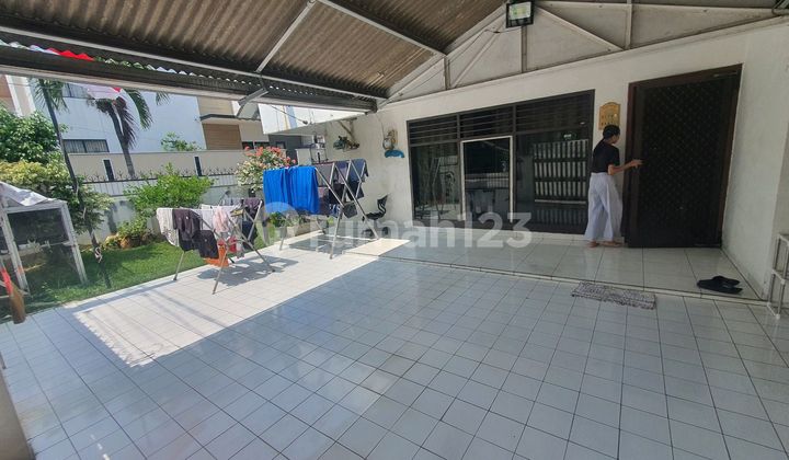 Corner House Facing Muarakarang Park Pluit North Jakarta 2