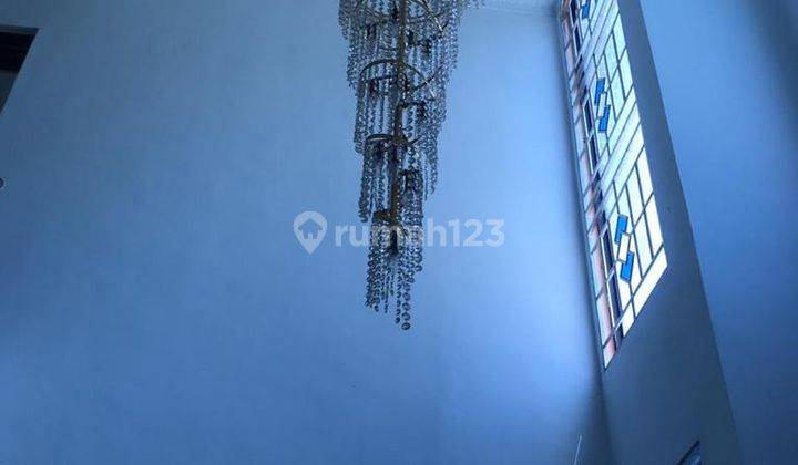 Dijual Rumah Cantik Sakura Garden Posisi Hook 3 Lantai Full Renovasi Dekat Bengkong 7