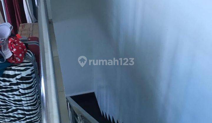 Dijual Rumah Cantik Sakura Garden Posisi Hook 3 Lantai Full Renovasi Dekat Bengkong 10