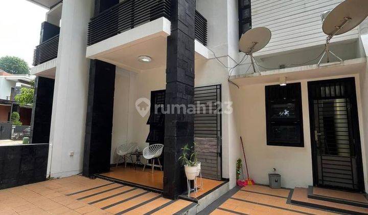 Dijual Rumah Elite 2 Lantai Cipta Residence Full Renovasi furnished Daerah Nagoya 1