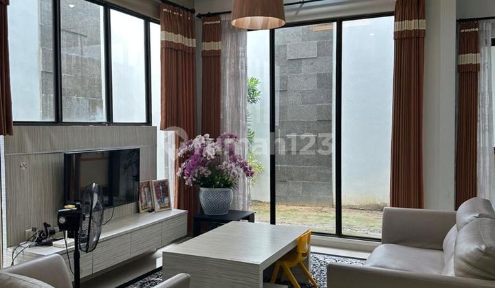 For Sale Beautiful 2-Story House in Bukit Indah, Close to Kepri Mall Batam Center 2